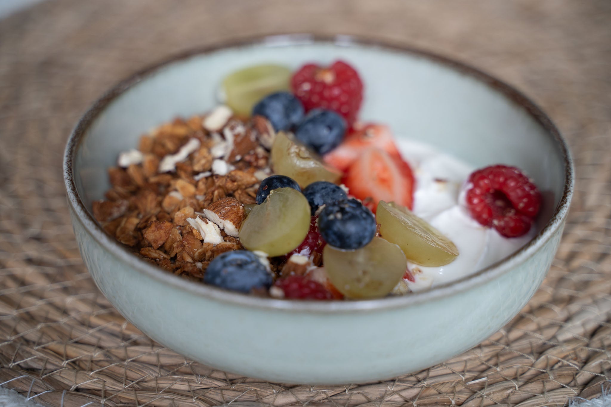 Házi granola joghurttal