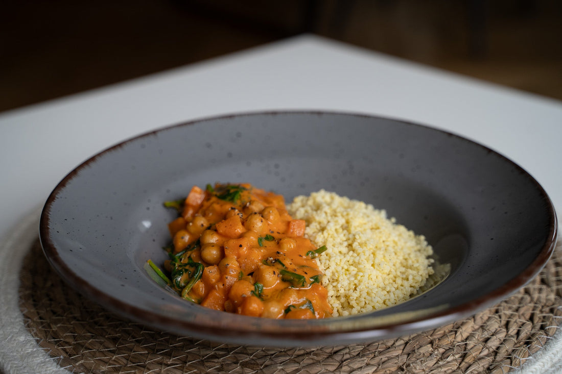 Csicseriborsó ragu spenóttal és édesburgonyával