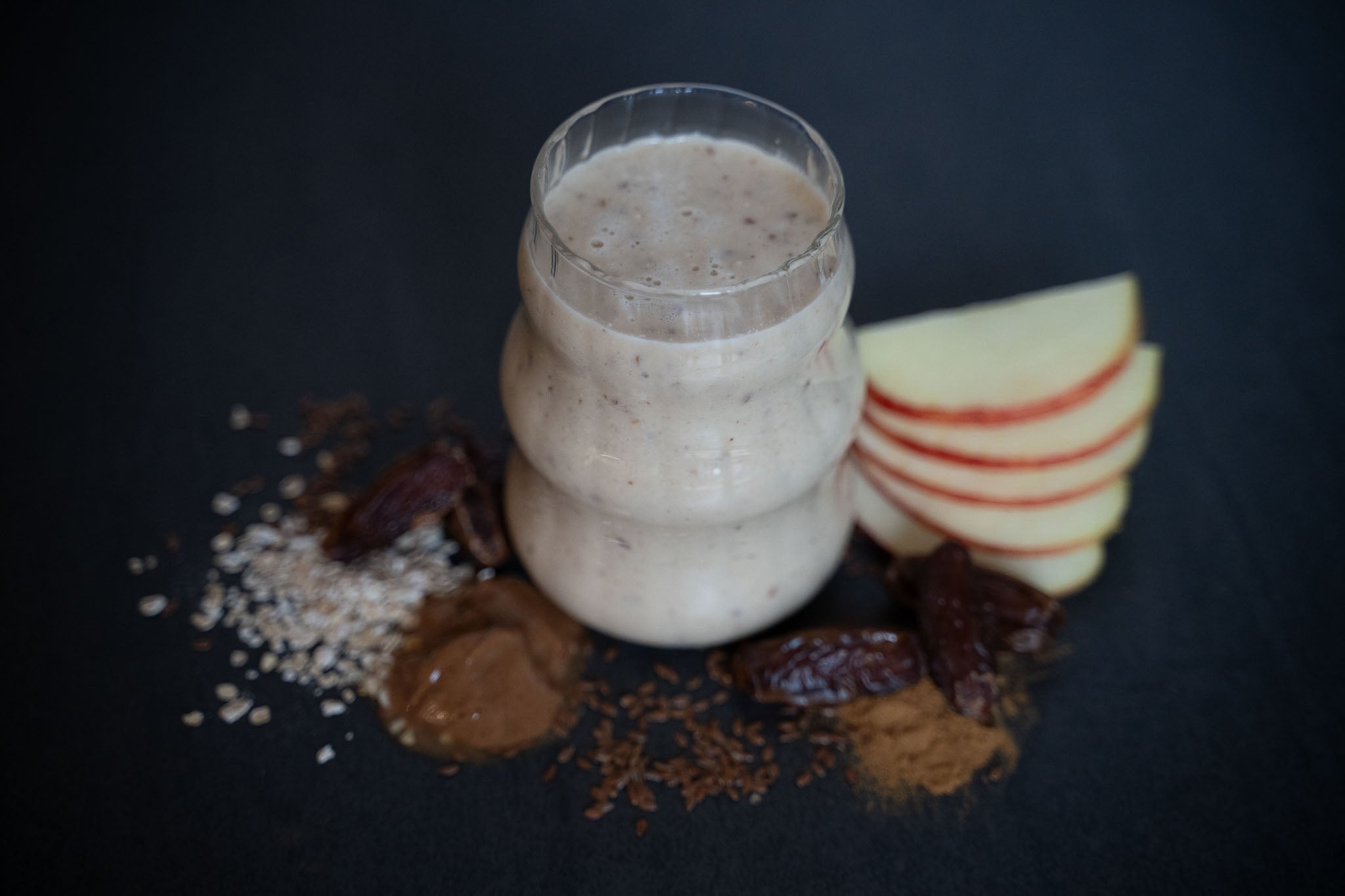 Fahéjas–almás smoothie