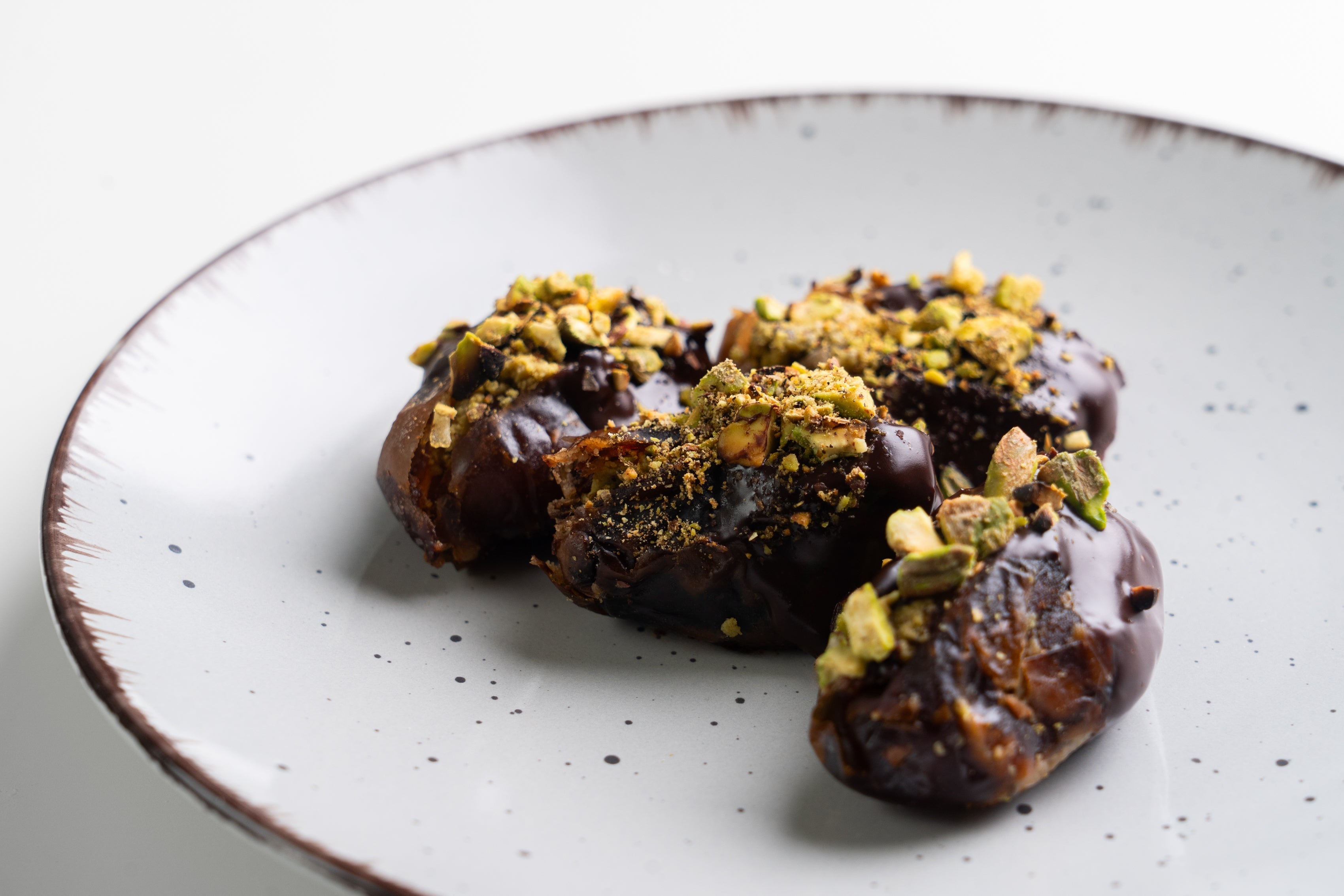 Datolya falatok pisztáciával